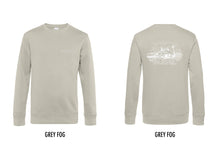 Load image into Gallery viewer, FARMR. Pastel Sweater met wit landschap logo
