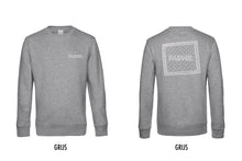 Load image into Gallery viewer, FARMR. Basic Sweater met wit zakdoek logo
