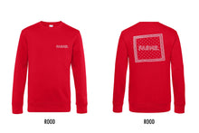 Afbeelding in Gallery-weergave laden, FARMR. Basic Sweater met wit zakdoek logo
