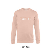 Load image into Gallery viewer, FARMR. Pastel Sweater met wit slim logo
