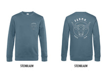 Afbeelding in Gallery-weergave laden, FARMR. Kleuren Sweater met wit bull logo
