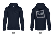 Afbeelding in Gallery-weergave laden, FARMR. Basic Hoodie met wit zakdoek logo
