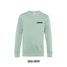 Load image into Gallery viewer, FARMR. Pastel Sweater met kleine zwarte volle letters
