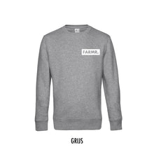 Afbeelding in Gallery-weergave laden, FARMR. Basic Sweater met klein wit block logo
