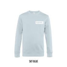 Afbeelding in Gallery-weergave laden, FARMR. Pastel Sweater met klein wit block logo
