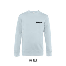 Load image into Gallery viewer, FARMR. Pastel Sweater met kleine zwarte volle letters
