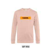 Load image into Gallery viewer, FARMR. Pastel Sweater met geel block logo
