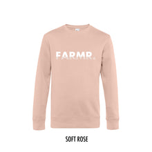 Afbeelding in Gallery-weergave laden, FARMR. Pastel Sweater met wit fade logo
