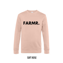 Load image into Gallery viewer, FARMR. Pastel Sweater met grote zwarte volle letters
