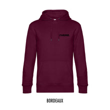 Afbeelding in Gallery-weergave laden, FARMR. Basic Hoodie met kleine zwarte volle letters
