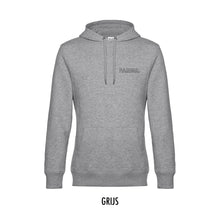 Afbeelding in Gallery-weergave laden, FARMR. Basic Hoodie met kleine zwarte open letters
